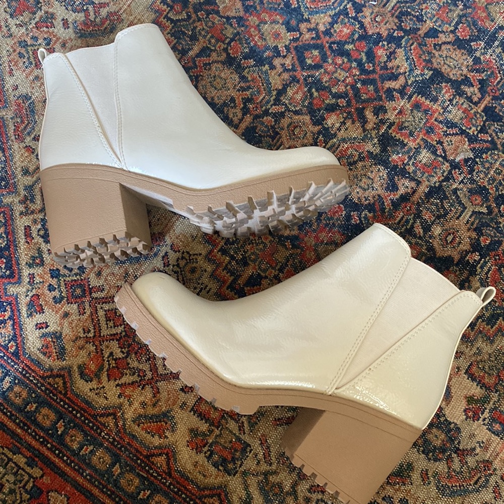 Bone Booties - Picture 7 of 7